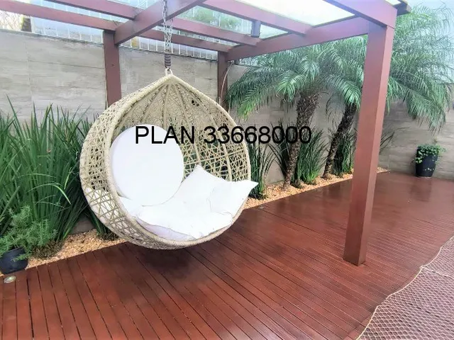 Imagem 15: Casa espaçosa com piscina e sistema fotovoltaico proporcionando economia