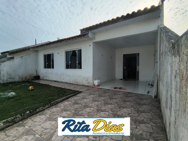 Imagem: A casa possui 3 Dormitórios, 1 Suíte, 1 Banheiro, 99m² de