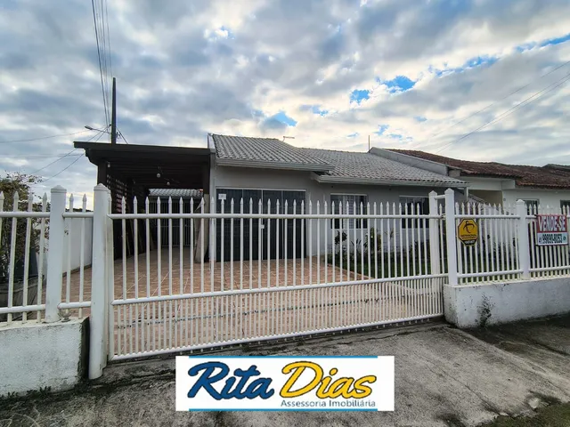 Imagem: A casa possui 3 Dormitórios, 1 Suíte, 1 Banheiro, 99m² de