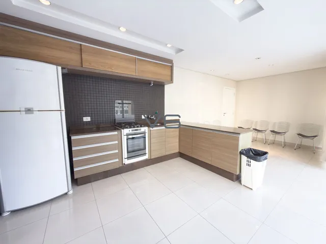 Imagem 6: Apartamento Padrão com 2 quartos, 1 vaga de garagem, 68m² privativos, no Batel