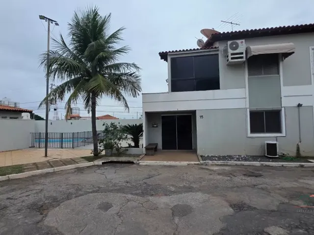 Imagem: Sobrado em condomínio fechado para venda