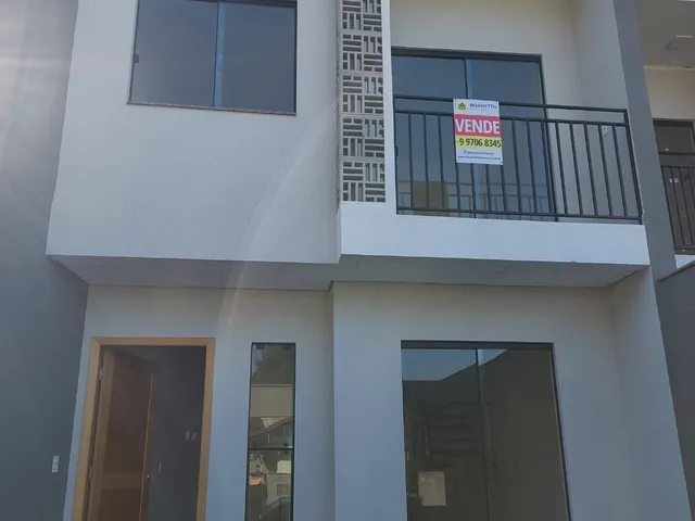 Imagem: A casa possui 2 Dormitórios, 1 Suíte, 1 Banheiro, 1 Vaga