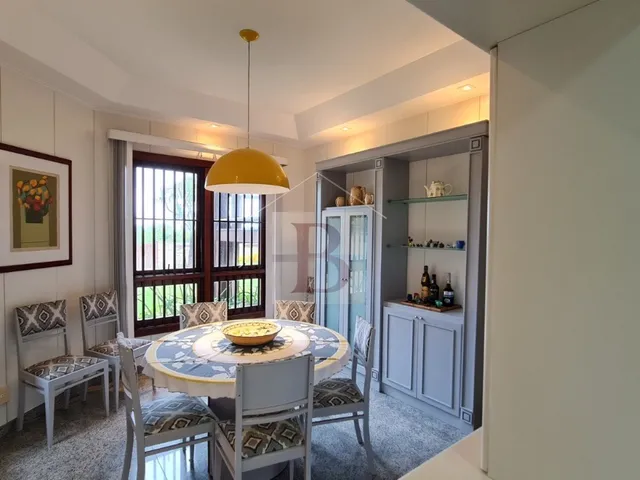 Imagem 8: Imperdível casa à venda em Niterói-RJ, Itacoatiara: 5 quartos, 4 suítes, 2 salas, 5