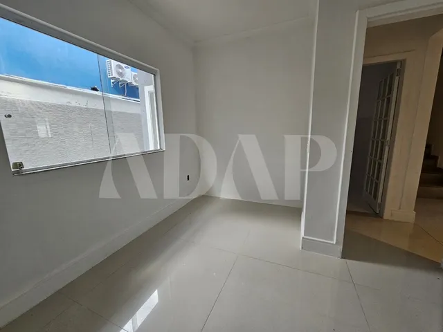 Imagem 9: Casa em Condomínio de Luxo em Vargem Pequena, Rio de Janeiro-RJ: 4 quartos, 1 suíte, 2