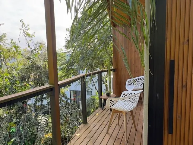 Imagem: A casa possui 1 Dormitório, 1 Banheiro, 256m² de Área,