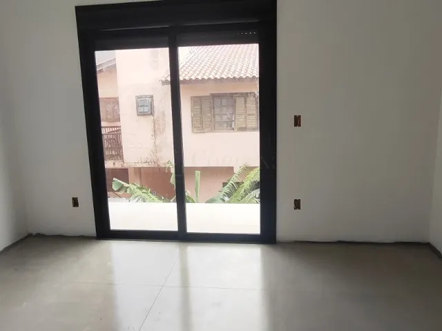 Imagem 5: Imperdível oportunidade! Sobrado à venda no centro de Garopaba-SC, Poucos metros do mar