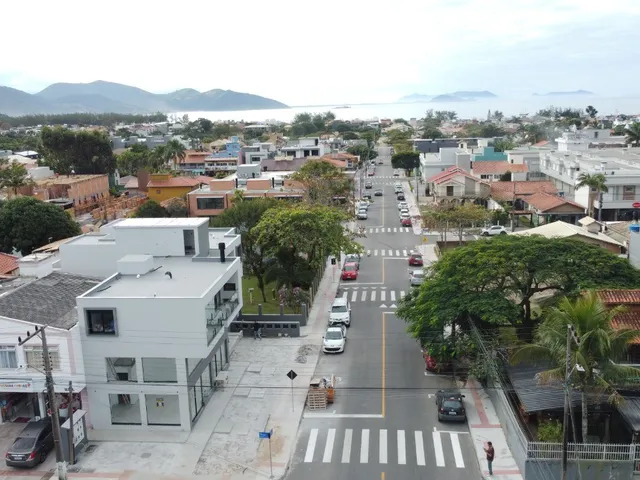 Imagem 7: Imperdível oportunidade! Sobrado à venda no centro de Garopaba-SC, Poucos metros do mar