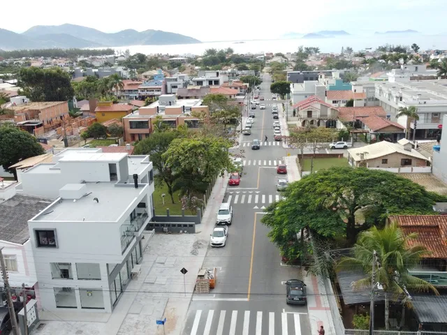 Imagem 4: Imperdível oportunidade! Sobrado à venda no centro de Garopaba-SC, Poucos metros do mar