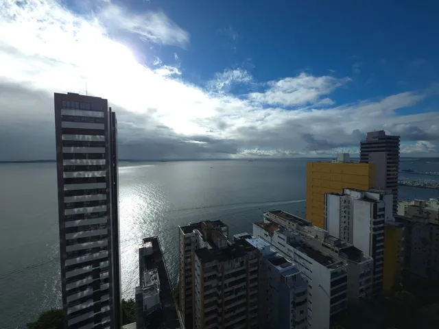 Imagem 6: VENDO LUXUOSO 3 SUÍTES NO CORREDOR DA VITÓRIA
