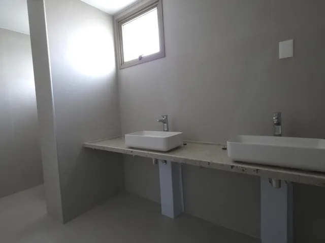 Imagem 7: VENDO LUXUOSO 3 SUÍTES NO CORREDOR DA VITÓRIA