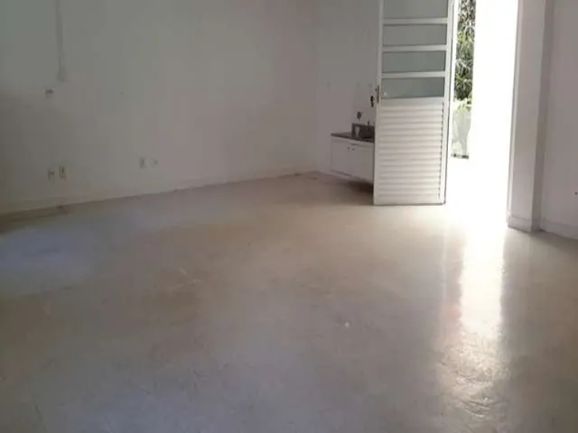 Imagem 14: Casa Comercial em Armação com 450m2