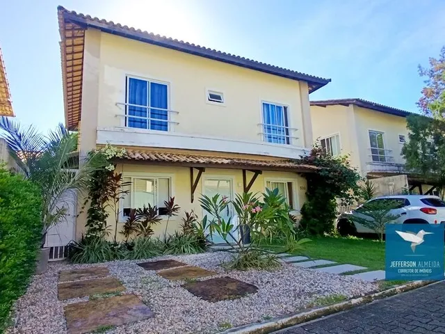 Imagem 8: Casa Duplex em Condomínio com Deck e Piscina Privativos, Móveis Planejados e a Poucos
