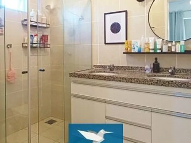 Imagem 9: Casa Duplex em Condomínio com Deck e Piscina Privativos, Móveis Planejados e a Poucos