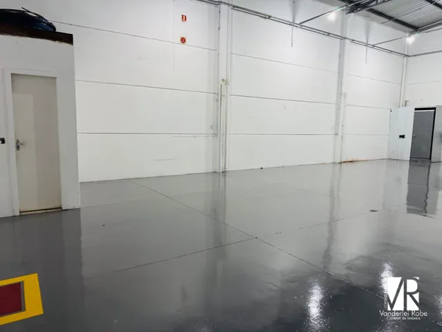 Imagem 5: Galpão Comercial de 158m² para Locação em Camboriú-SC, Bairro Tabuleiro