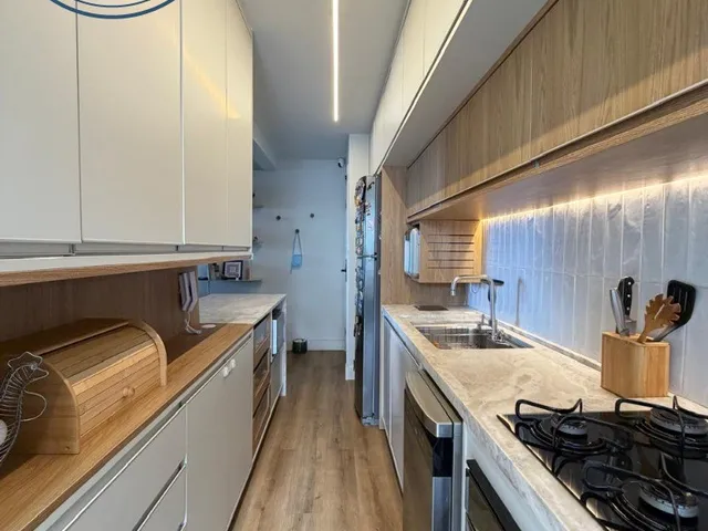 Imagem 3: LINDÍSSIMO APARTAMENTO COM 2/4 E VISTA MAR INCRÍVEL!