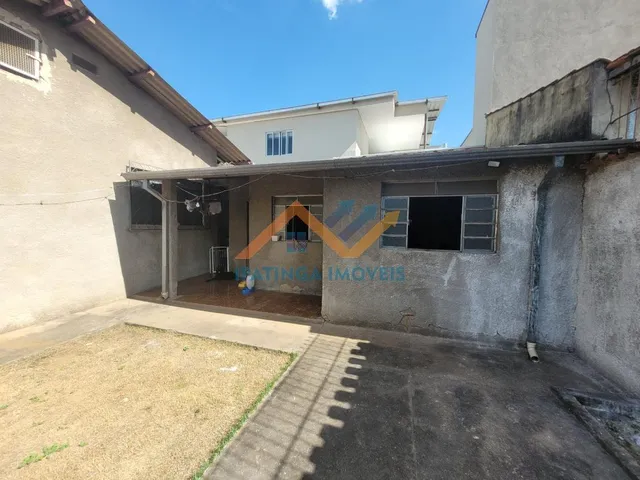 Imagem: Casa espaçosa e bem localizada no bairro