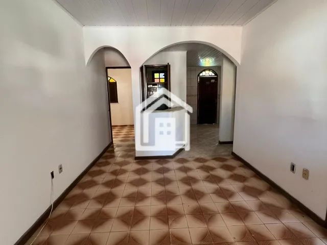Imagem 2: Casa no 1º pavimento com 03 quartos, espaço gourmet e quintal amplo em Piatã