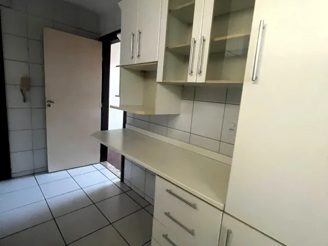 Imagem 6: ALUGO Apto com 120m², Imbui, 3/4 com 1 suite, 2 salas , cozinha, 2 banheiros, área de