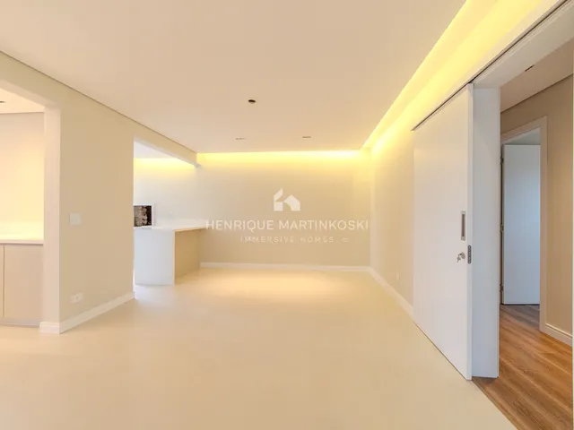 Imagem 2: Apartamento reformado com 161,07m² privativos, 3 quartos e 2 vagas no Ecoville Tower