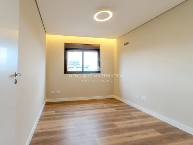 Imagem 4: Apartamento reformado com 161,07m² privativos, 3 quartos e 2 vagas no Ecoville Tower