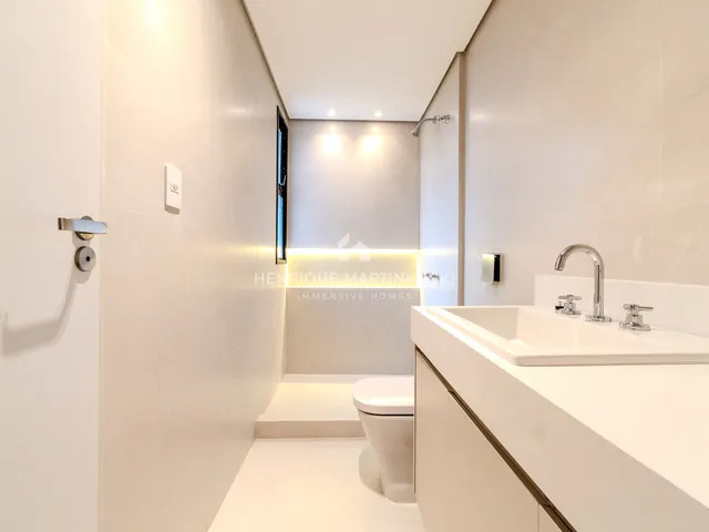 Imagem 13: Apartamento reformado com 161,07m² privativos, 3 quartos e 2 vagas no Ecoville Tower