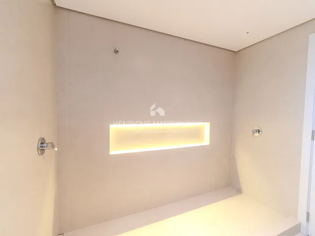 Imagem 3: Apartamento reformado com 161,07m² privativos, 3 quartos e 2 vagas no Ecoville Tower