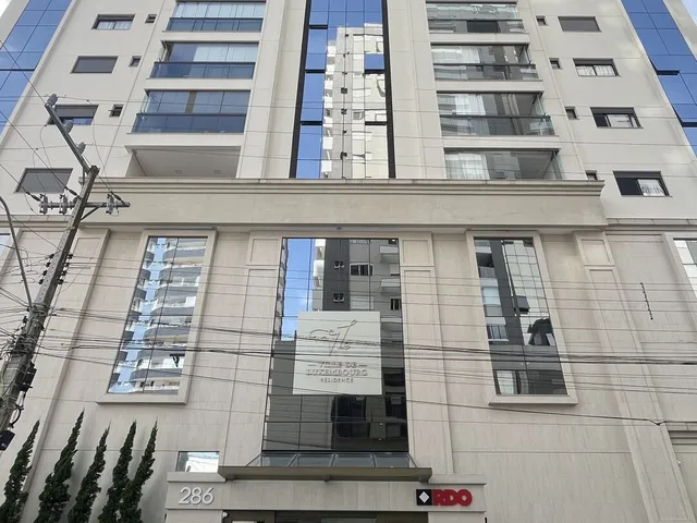Imagem: O apartamento possui 3 Dormitórios, 1 Suíte, 1 Banheiro,