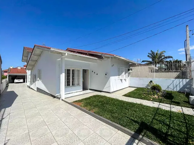 Imagem: CASA EM BARREIROS COM 05 DORMITÓRIOS, SENDO