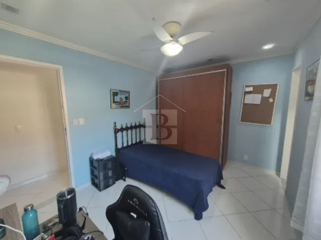 Imagem 8: Espaçosa casa à venda em Piratininga/Cafubá Niterói-RJ: 3 quartos, 3 suítes, 3