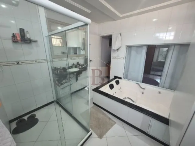 Imagem 13: Espaçosa casa à venda em Piratininga/Cafubá Niterói-RJ: 3 quartos, 3 suítes, 3