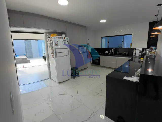 Imagem 9: COD 1646- VENDA - Casa Duplex com Piscina, Condomínio dos Pássaros