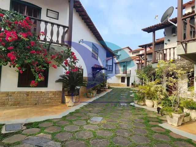 Imagem: COD 1066- VENDA- Casa Triplex- Peró, Cabo
