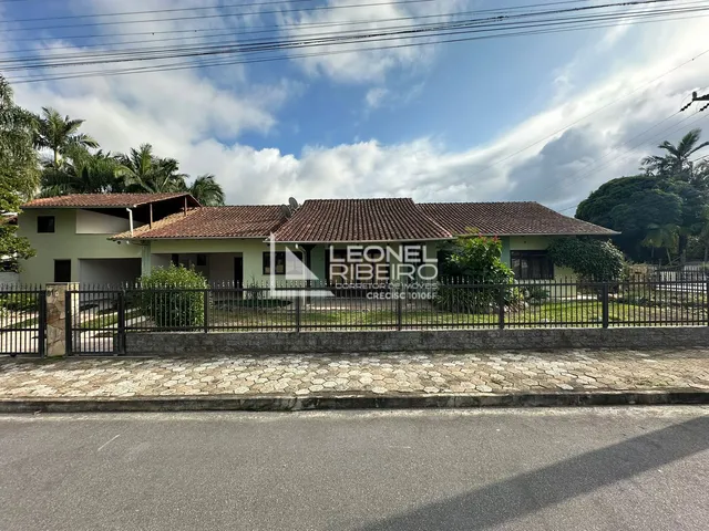 Imagem: Casa com 5 dormitórios (1 suíte) à venda