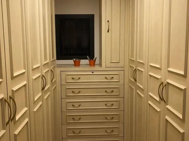 Imagem 8: Apartamento Alto Padrão de 312 m² com 4 Suítes e Hall Privativo no Edifício Torre