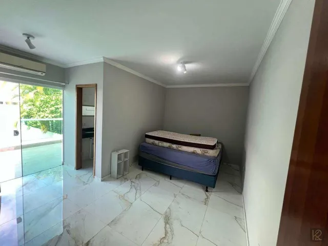 Imagem 8: Casa de Alto Padrão com 6 Suítes e Piscina em Guaratuba