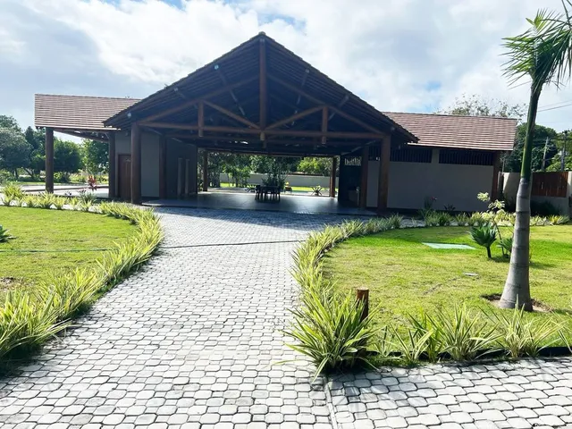 Imagem: O terreno possui 55.000m² de Área e está localizado em Alto