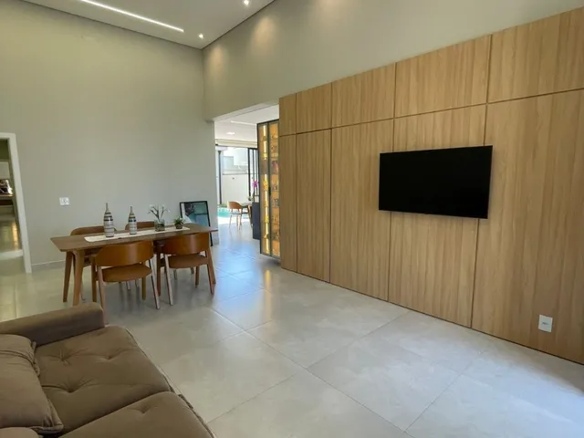 Imagem 2: CASA A VENDA COM PISCINA/ TRÊS SUITES/ CONDOMÍNIO PARQUE OLIVIO FRANCESQUINI EM