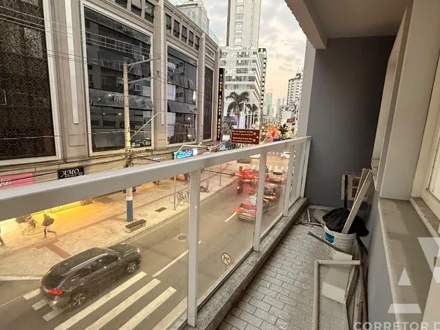 Imagem 3: Apartamento para locação no Centro de Balneário Camboriú-SC com 3 quartos e 2 salas!