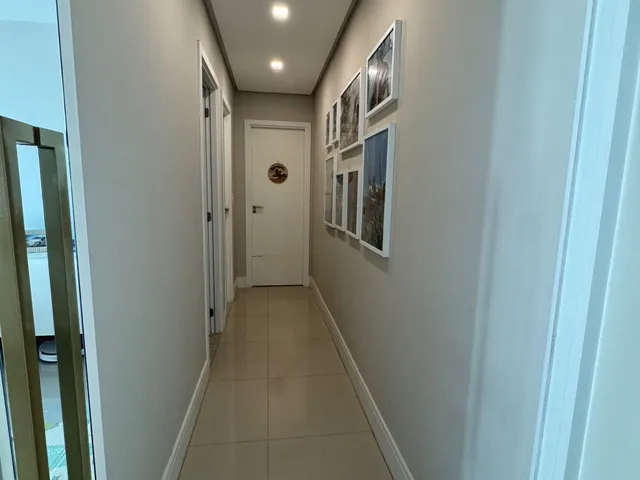 Imagem 2: Apartamento na Praia de Itaparica, reformado, 2 quartos, 1 suíte, 2 vagas e lazer