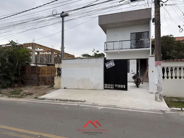 Imagem: A casa possui 4 Dormitórios, 1 Suíte, 3 Banheiros, 2 Vagas
