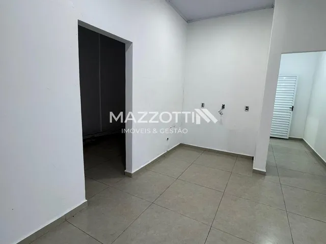 Imagem 3: SALA COMERCIAL COM CASA - AVENIDA BRASIL, PROX AO CAESP, MEDIANEIRA - PR