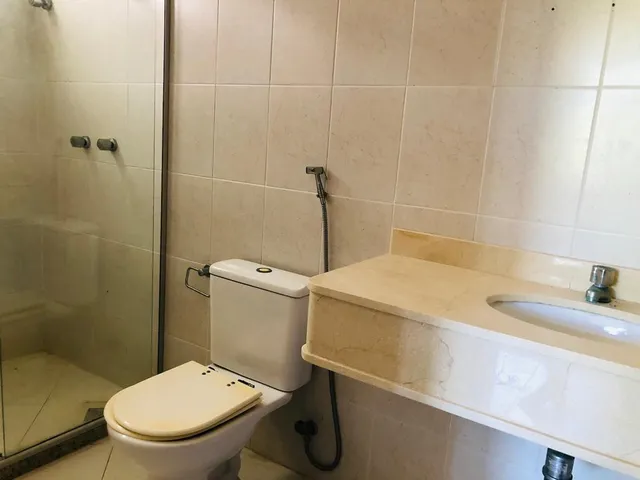 Imagem 4: Casa para Venda em Salvador, Piatã, 5 dormitórios, 5 suítes, 6 banheiros, 3 vagas