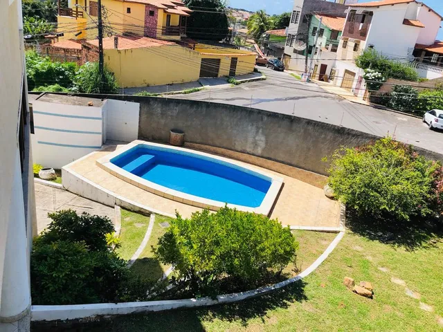 Imagem 2: Casa para Venda em Salvador, Piatã, 5 dormitórios, 5 suítes, 6 banheiros, 3 vagas