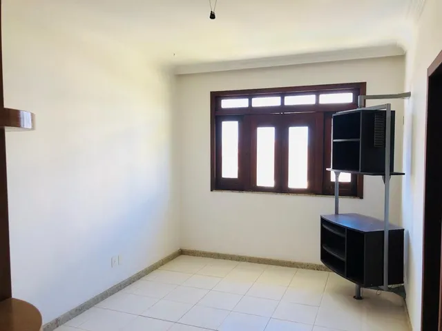 Imagem 10: Casa para Venda em Salvador, Piatã, 5 dormitórios, 5 suítes, 6 banheiros, 3 vagas