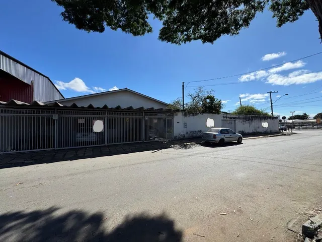 Imagem: Casa á venda 4 Qtos - Vila Abajá - Goiânia