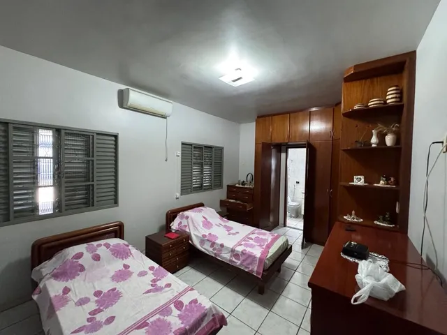 Imagem 11: Casa á venda 4 Qtos - Vila Abajá - Goiânia - 260m²