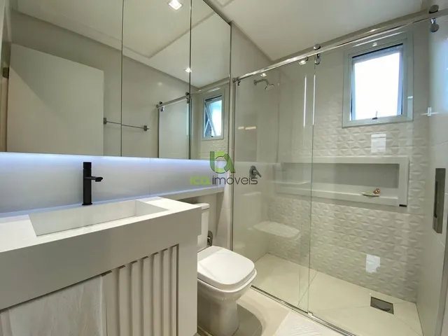Imagem 5: Apartamento todo mobiliado para venda no Kobrasol porteira fechada, 3 suítes