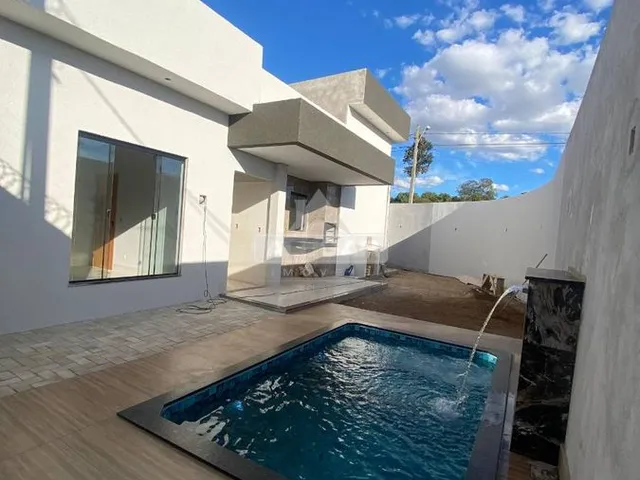Imagem 4: Casa de Esquina - 3Q Sendo 2Suítes com Piscina- 1503 Sul