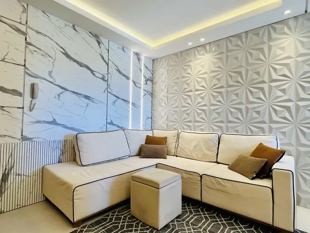 Imagem: O apartamento possui 5 Dormitórios, 1 Suíte, 2 Banheiros,