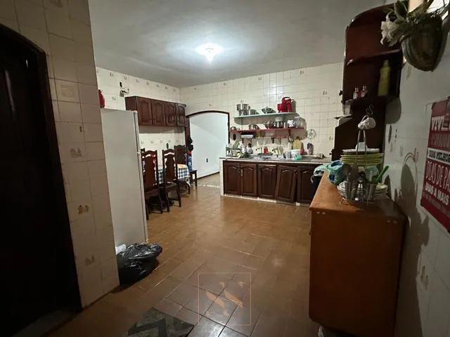 Imagem 9: Imóvel Espaçoso e Confortável no Bairro Marco em Belém-PA: 4 quartos, 1 suíte, 2